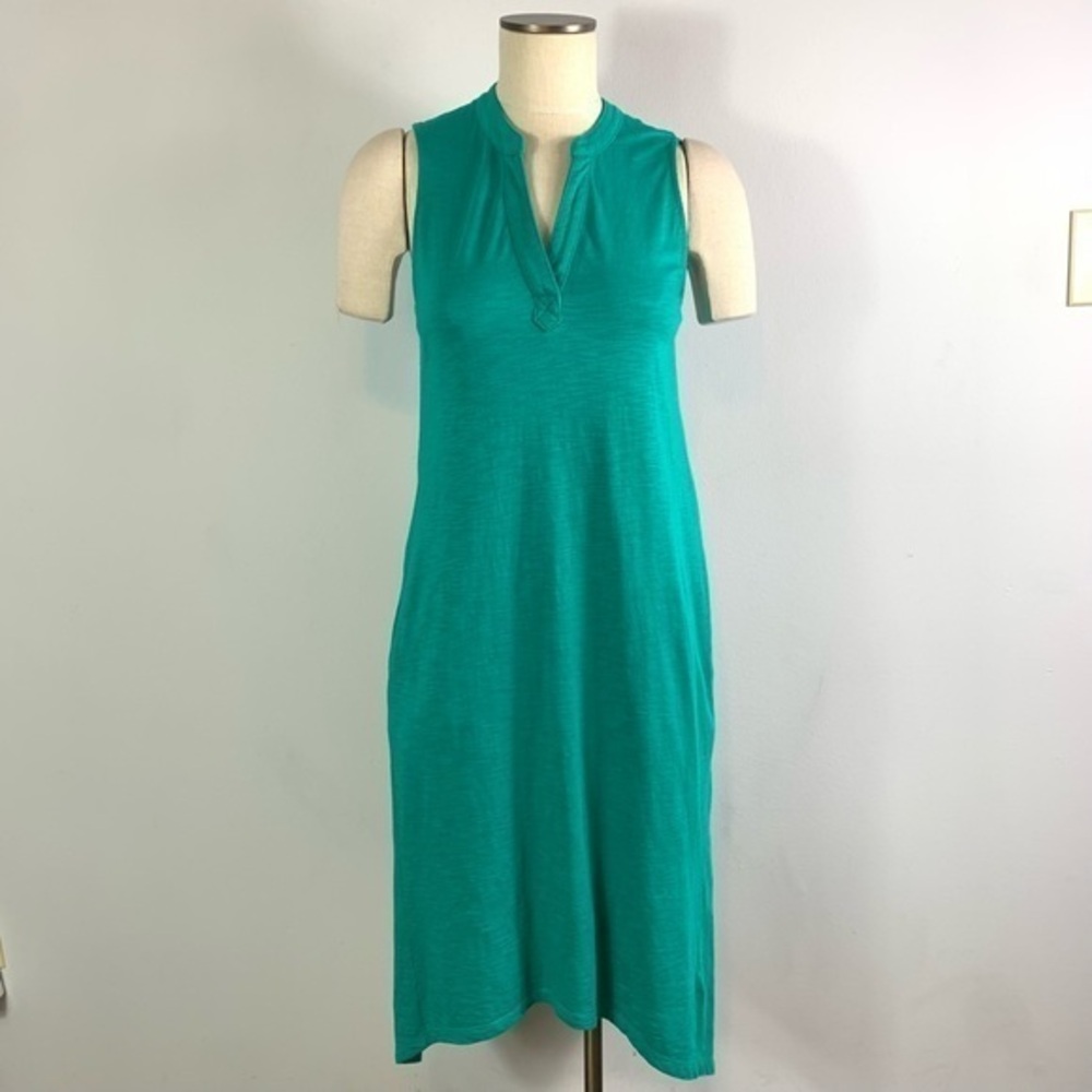 Chico's Green V-Neck Notch Neck Sleeveless Jersey Casual Dress with Asymmetrical